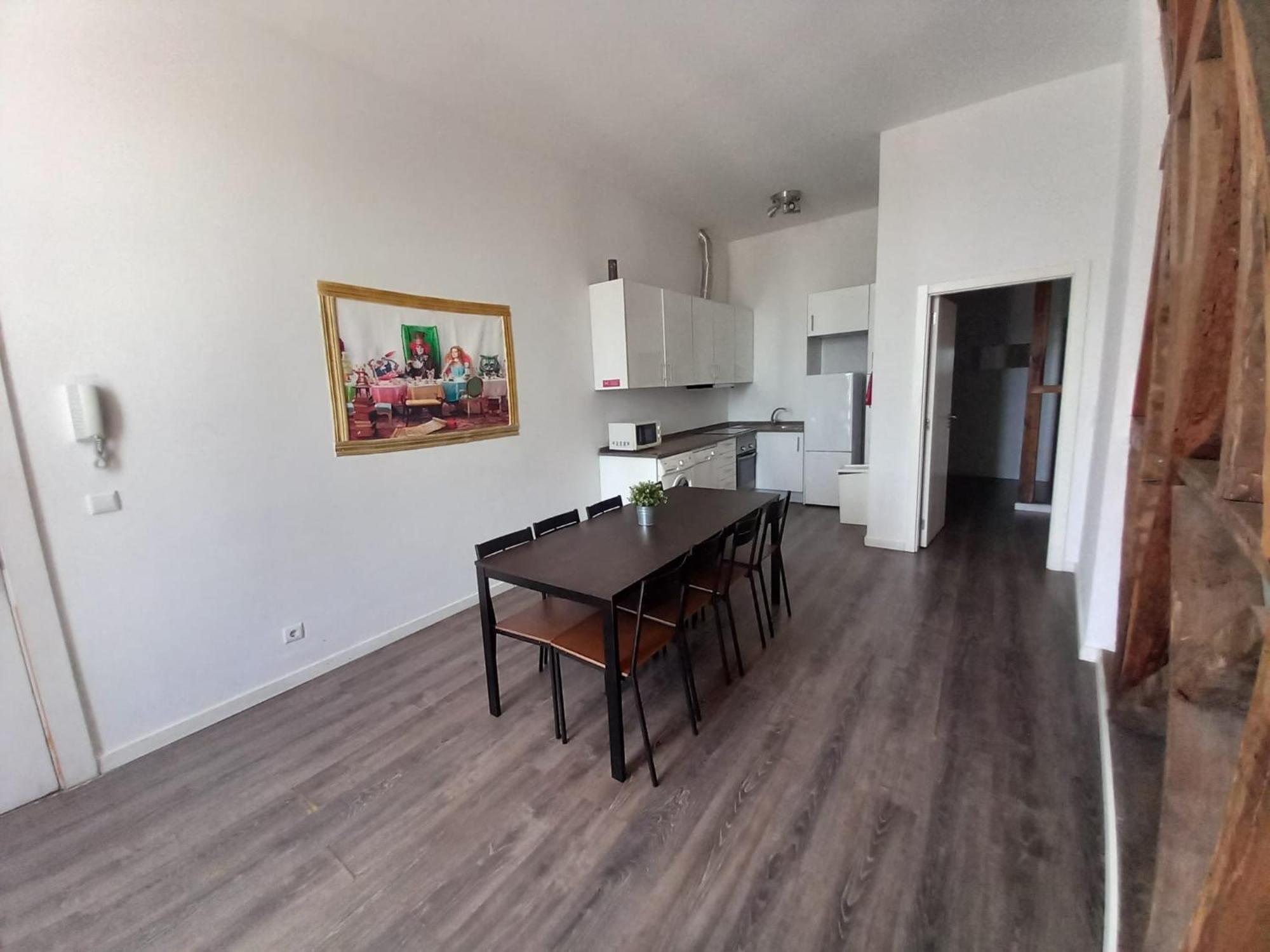 Superior Three-Bedroom Apartment